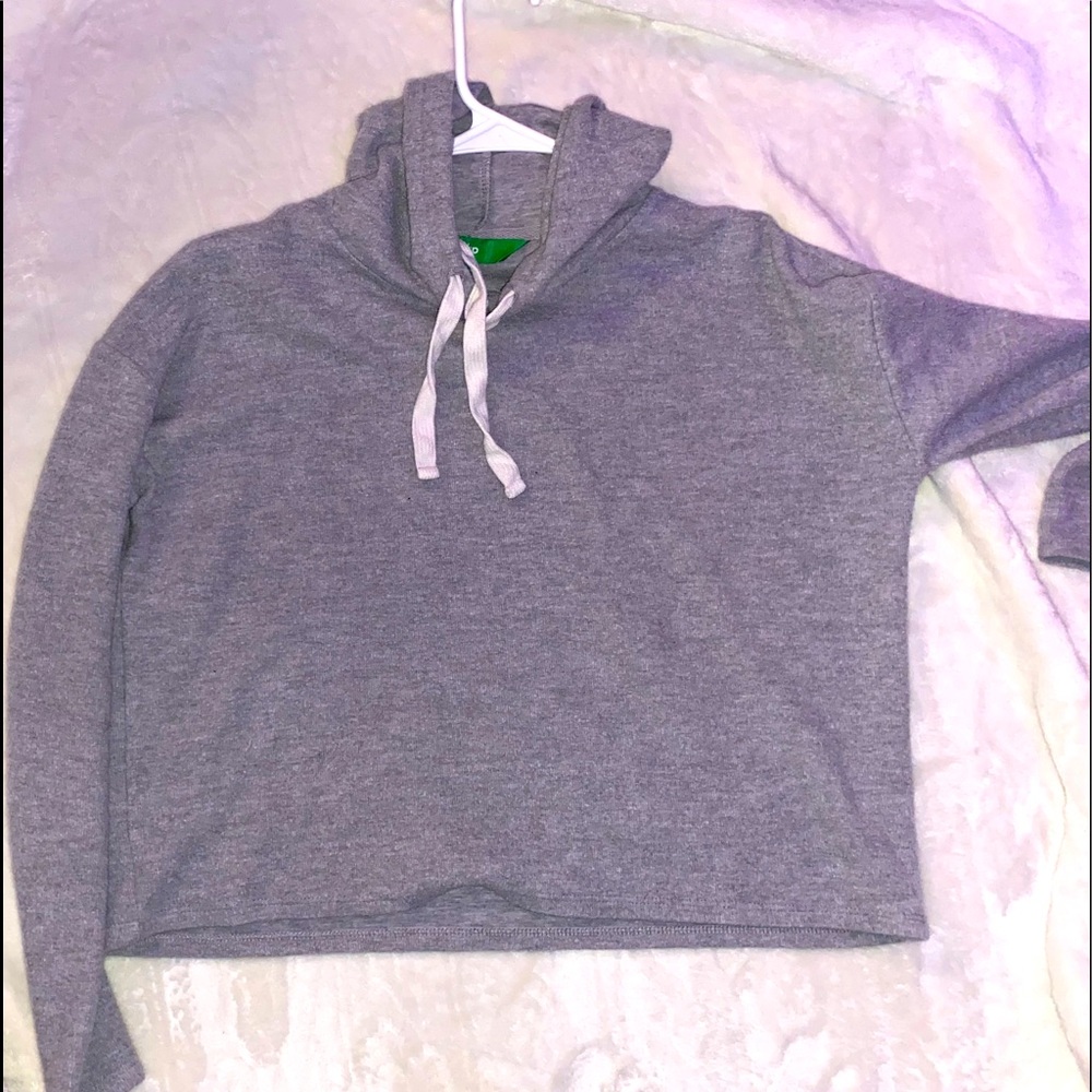 grey, cropped sweater